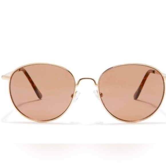 Joe’s Jeans Sunglasses - Picture 2 of 10